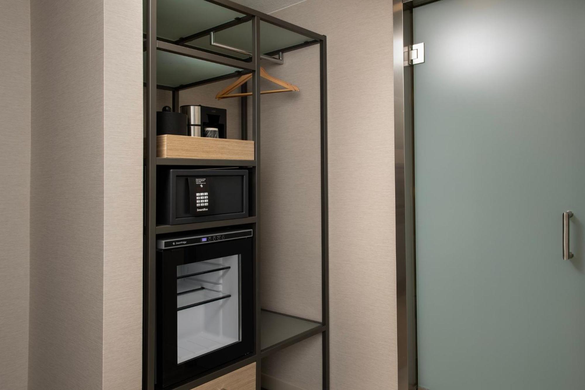 Ac Hotel By Marriott Portland Lake Oswego Extérieur photo